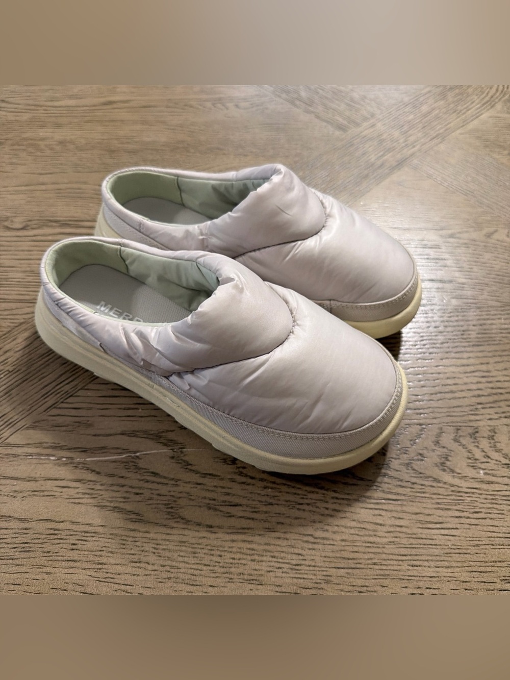 Merrell Hut Moc 2 Quilted Slides Women’s Sz 5 NEW